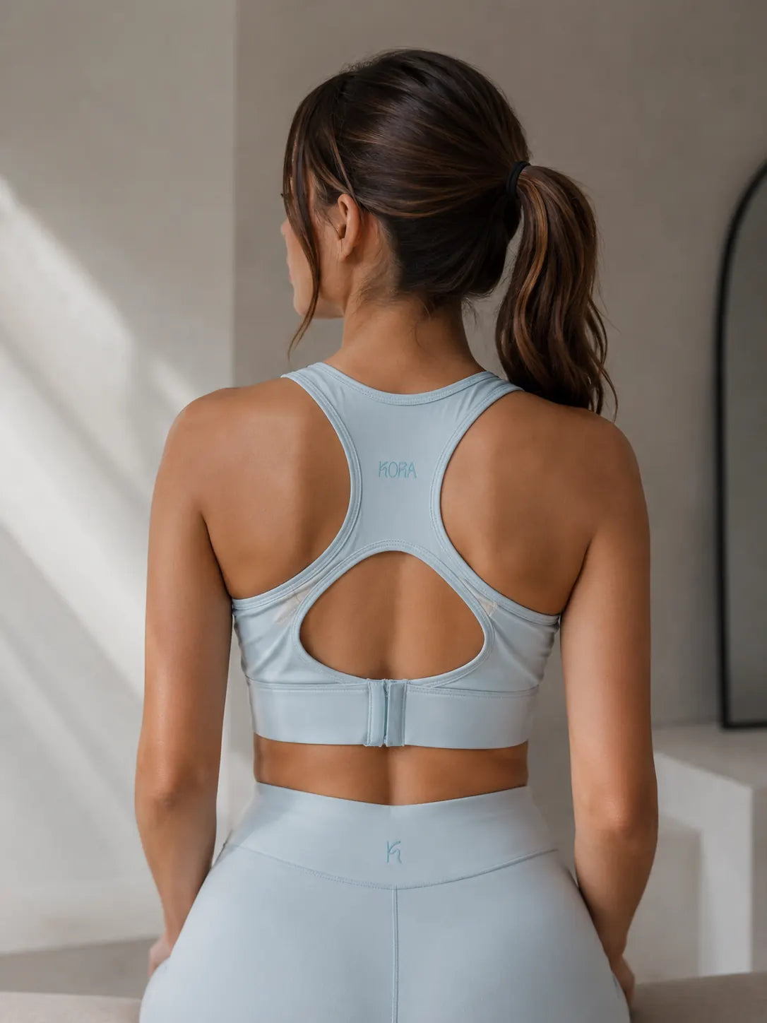 Motion-Top-deportivo-para-mujer-Kora-Activewear